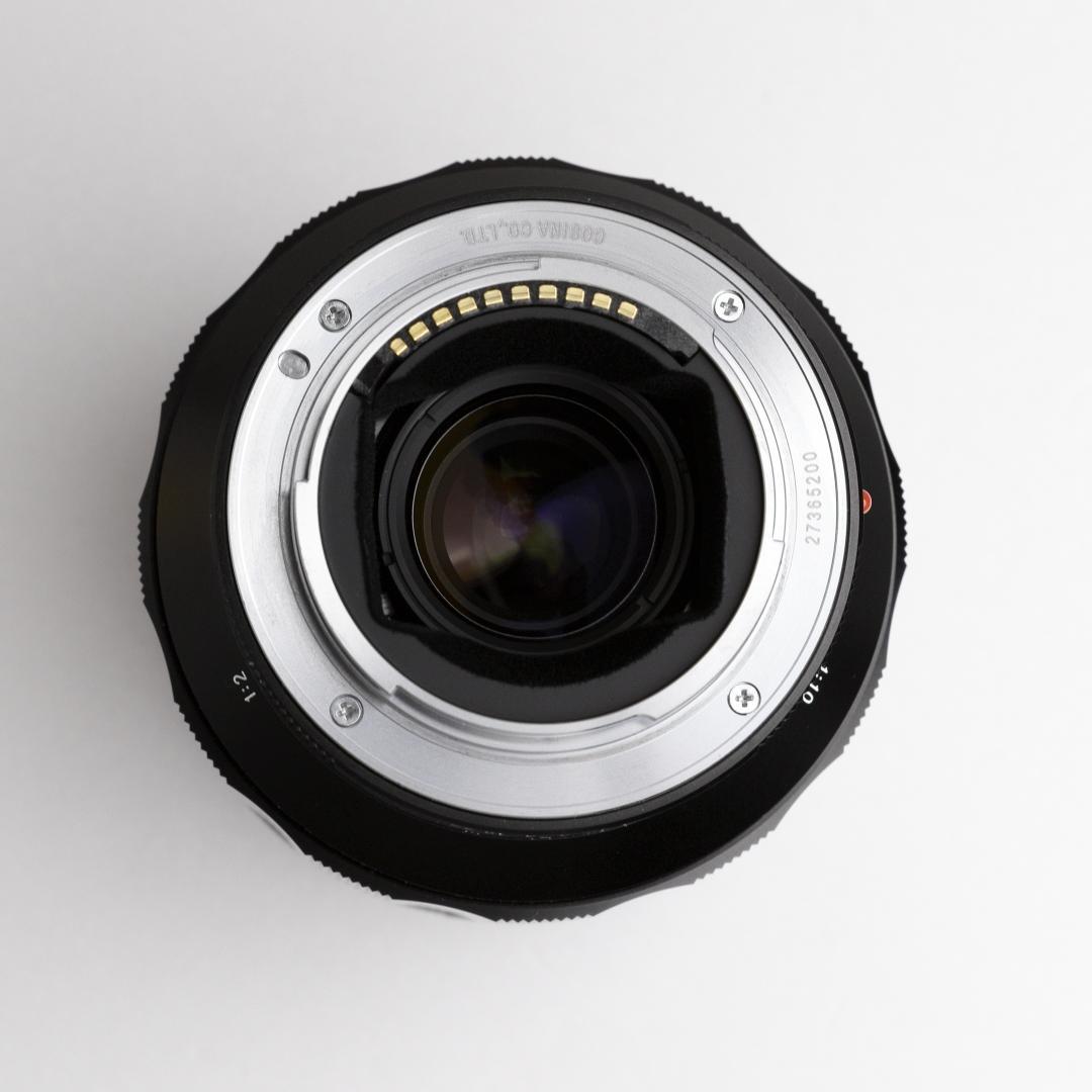 Voigtländer APO-LANTHAR 65mm f/2 マクロレンズ