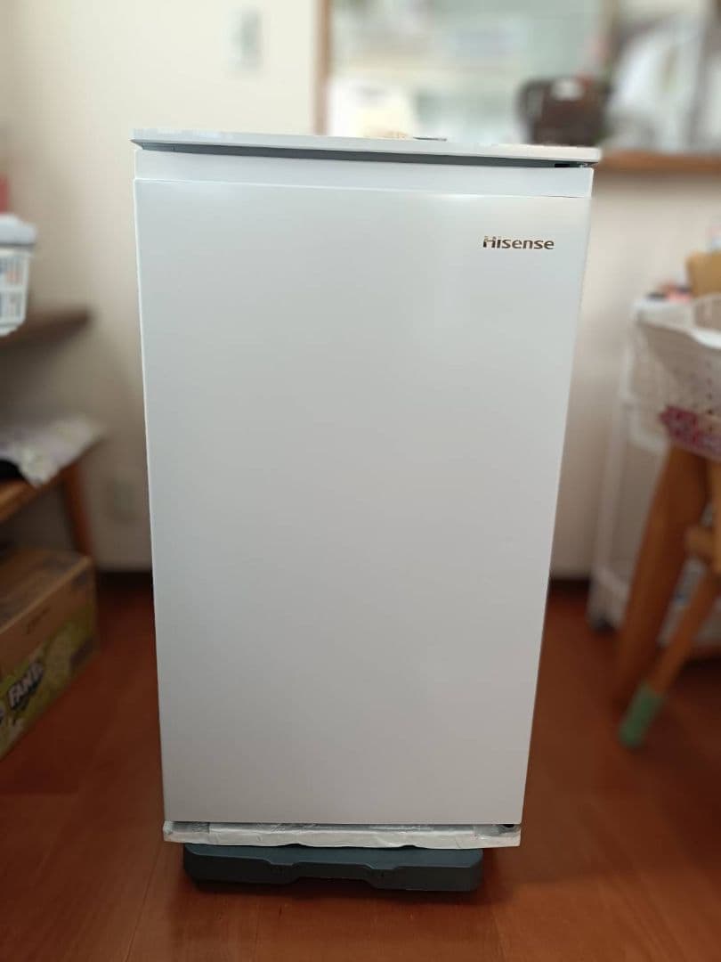 Hisense 縦型冷凍庫 ホワイト