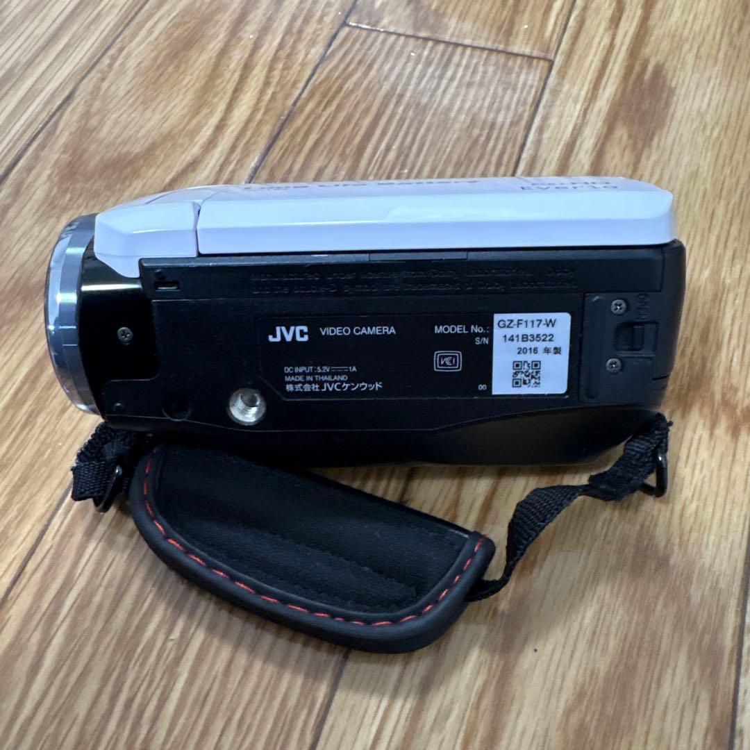 美品　JVC Everio GZ-F117 ビデオカメラ