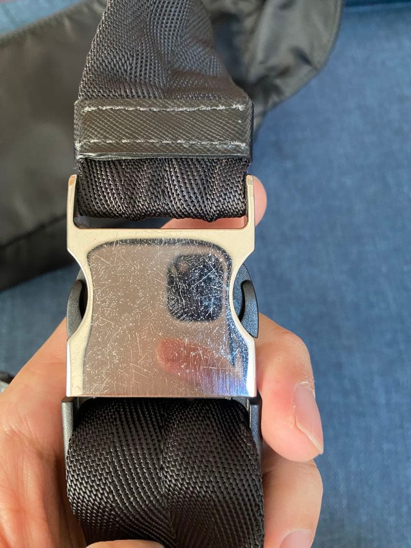 PRADA ウエストポーチ ボディバッグ 三角ロゴプレート　ナイロン 黒