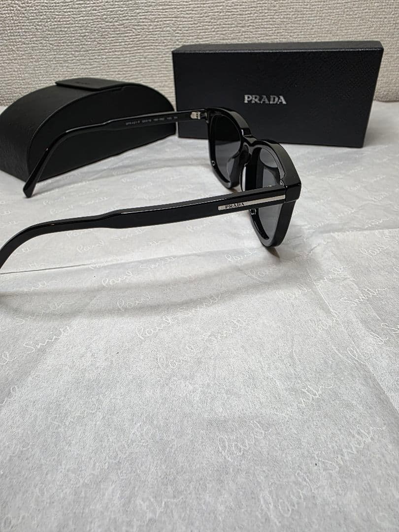 PRADA プラダ　ブラック サングラス　本物