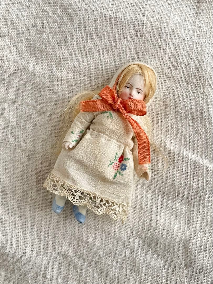 アンティークビスクドール、ミニョネット