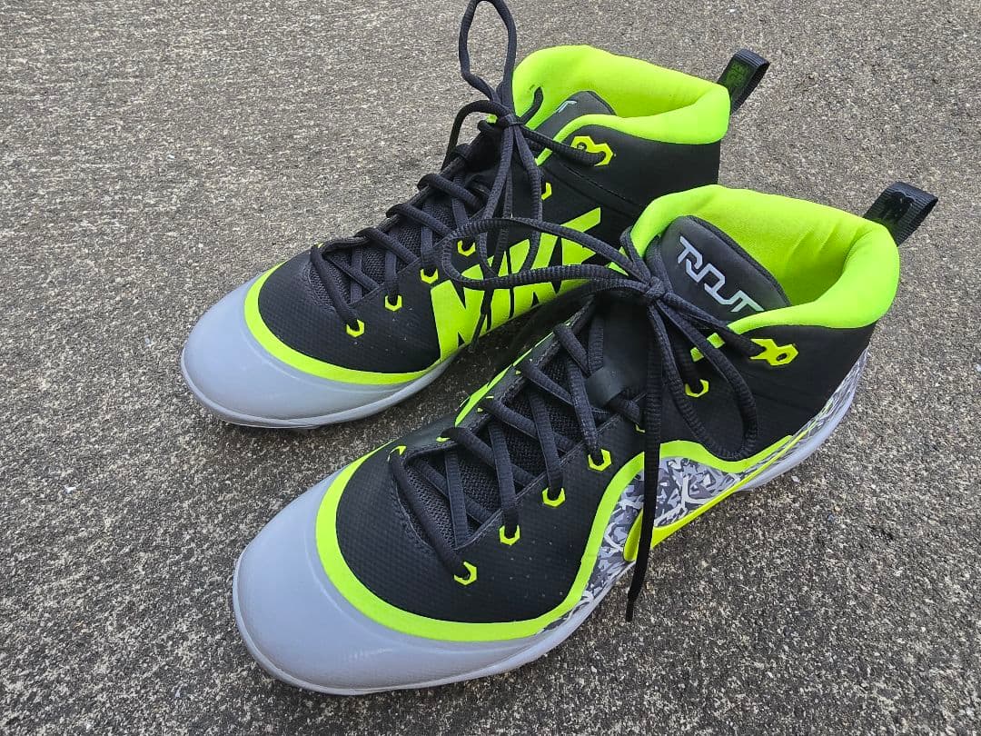 【音速の風雲児】Nike ハイカット 野球スパイク