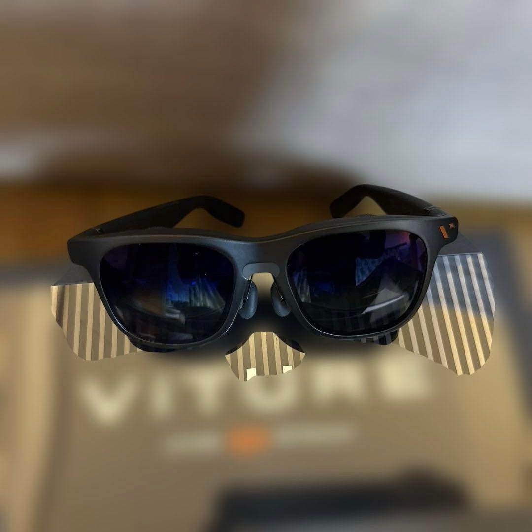 VITURE Pro XRグラスとUSB-C XR CHAGINGアダプタ