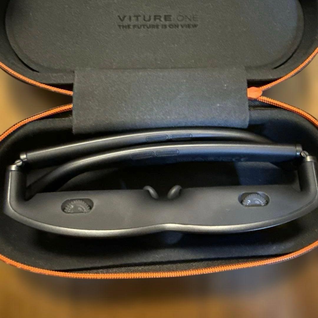 VITURE Pro XRグラスとUSB-C XR CHAGINGアダプタ