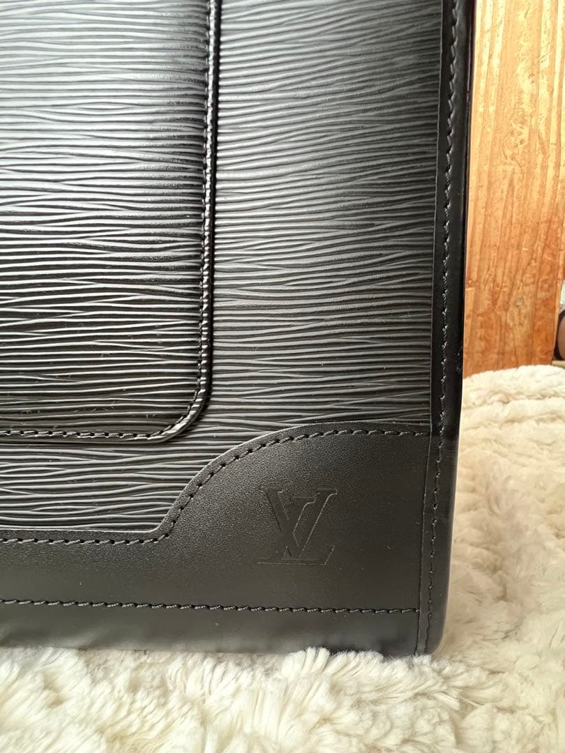 0*2様 Louis Vuitton ブラック トートバッグ