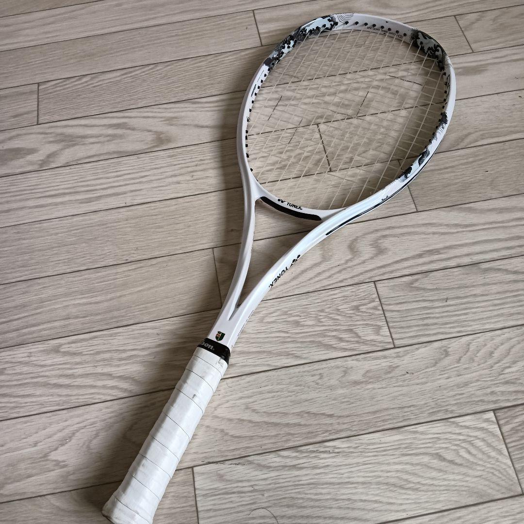【美品】YONEX テニスラケット ジオブレイク 80V　UL1
