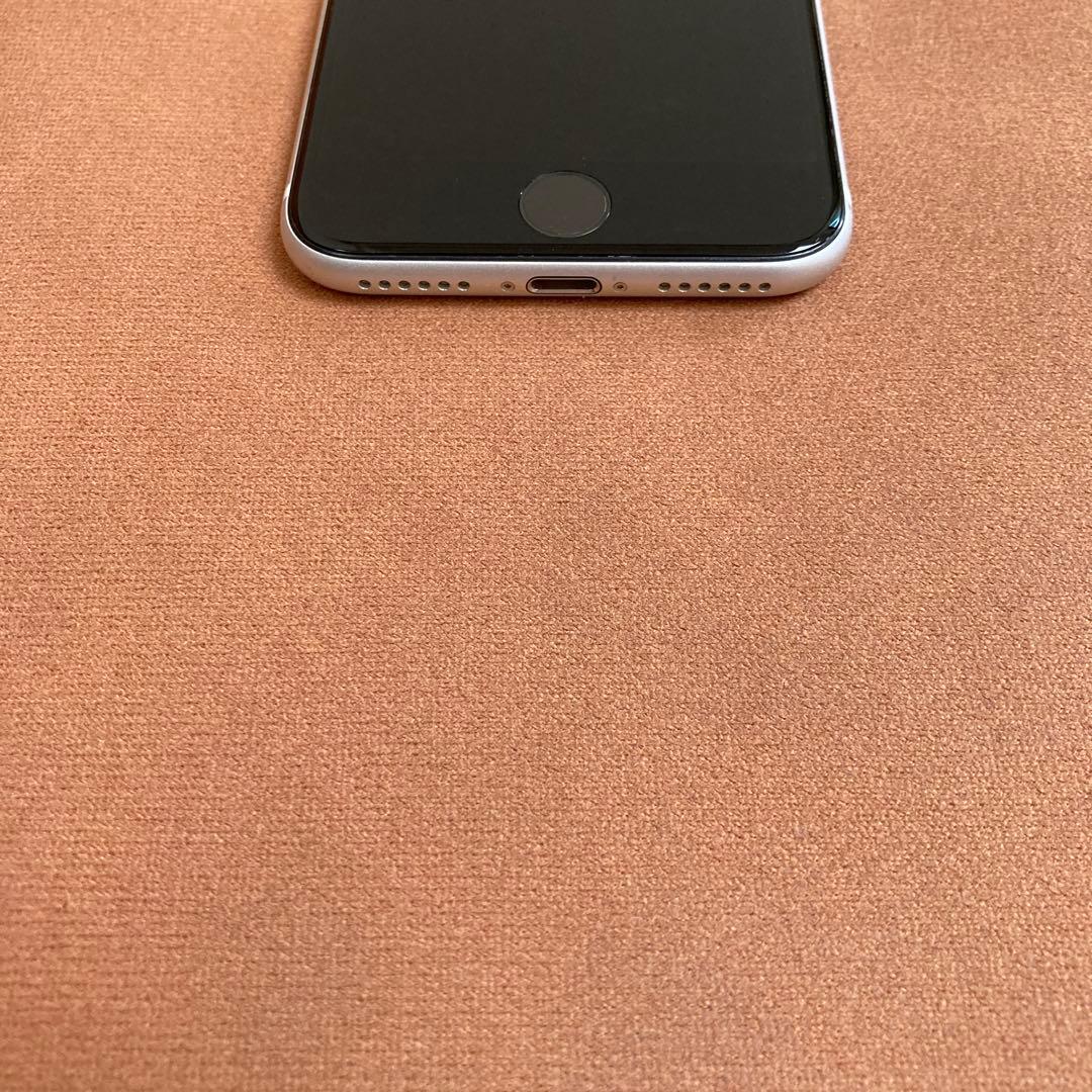 313【早い者勝ち】iPhoneSE2 第2世代 64GB SIMフリー☆