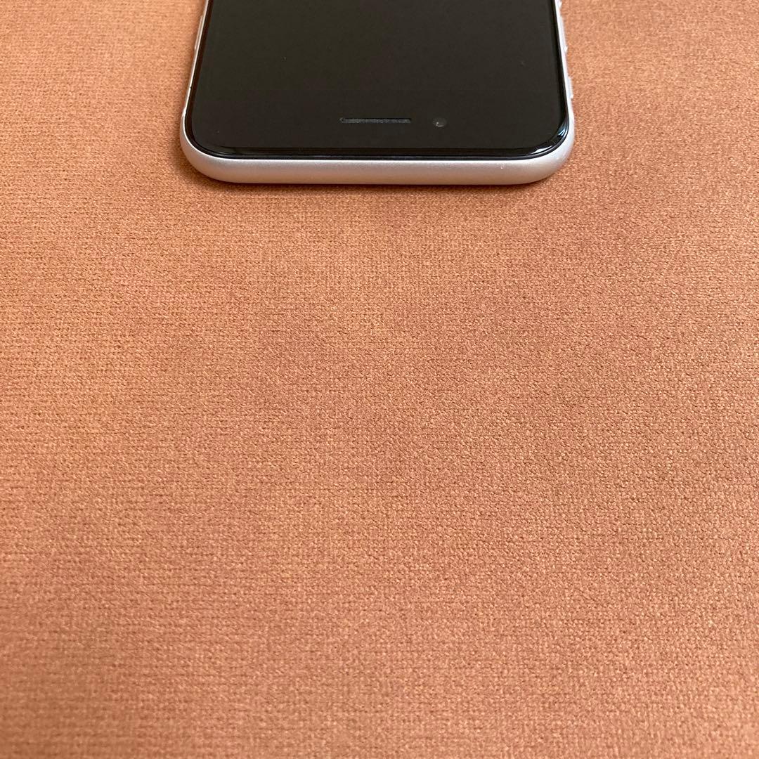 313【早い者勝ち】iPhoneSE2 第2世代 64GB SIMフリー☆
