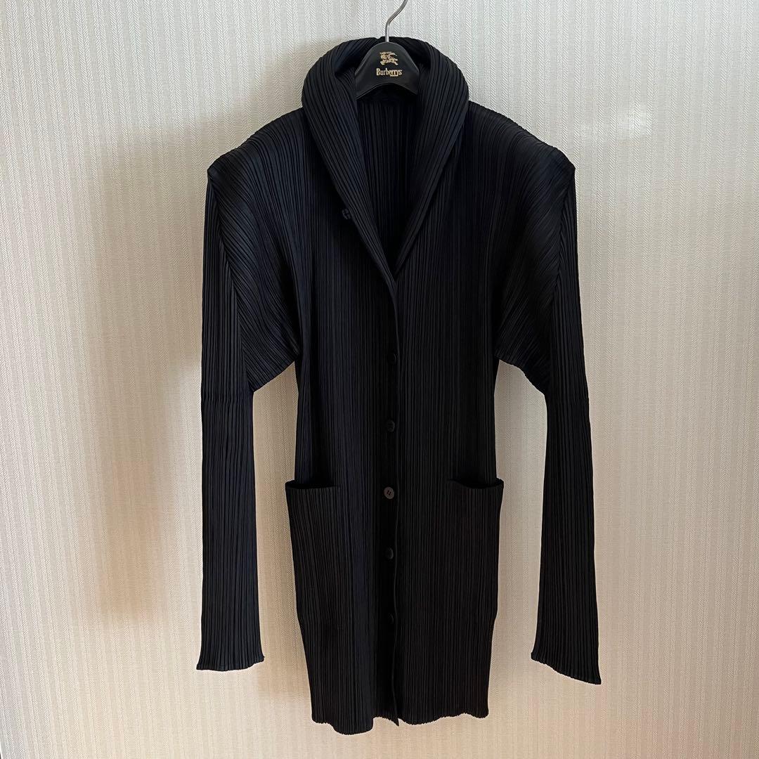 PLEATSPLEASE イッセイミヤケ　ジャケット　ロング丈　厚地　ブラック