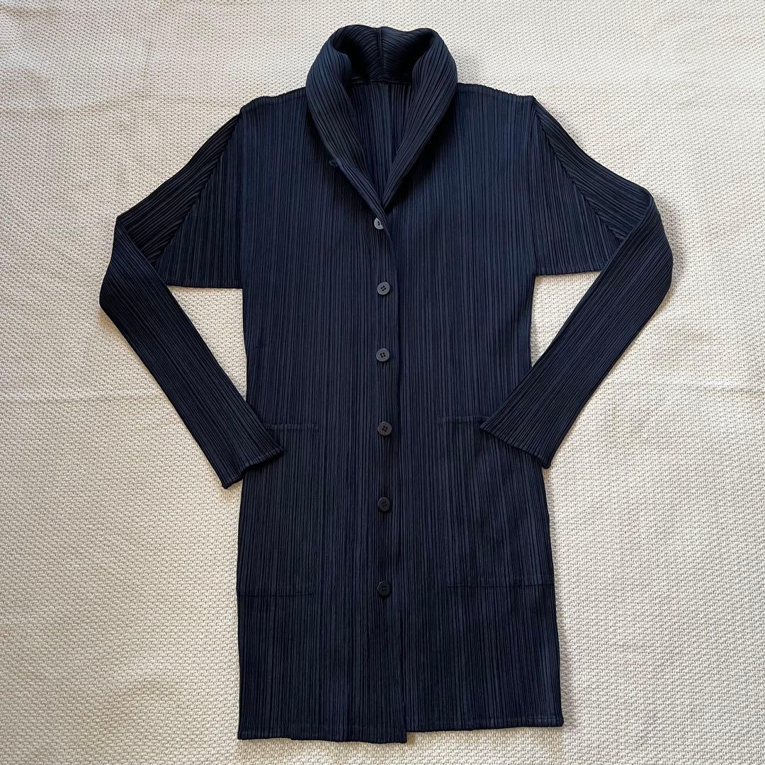 PLEATSPLEASE イッセイミヤケ　ジャケット　ロング丈　厚地　ブラック