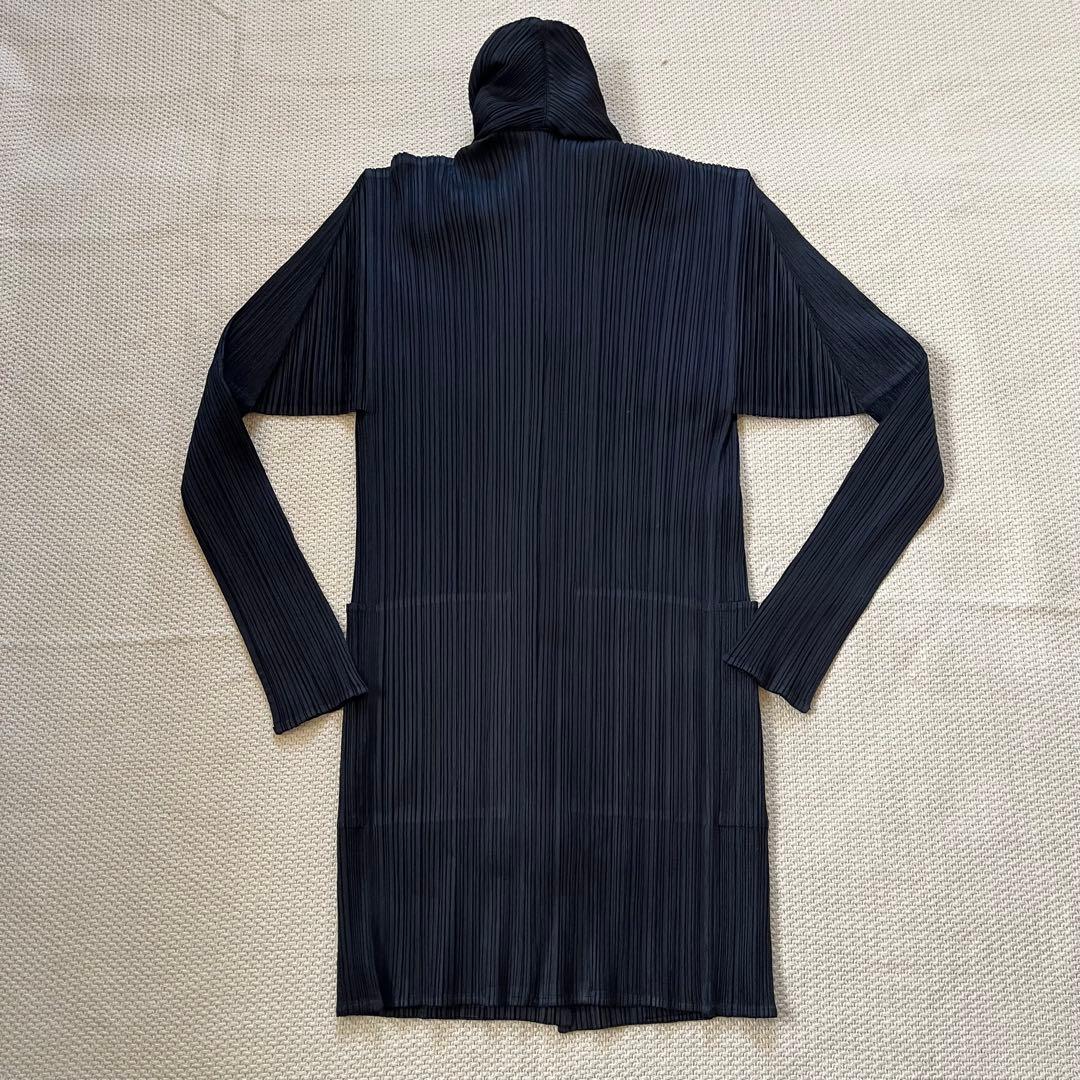 PLEATSPLEASE イッセイミヤケ　ジャケット　ロング丈　厚地　ブラック