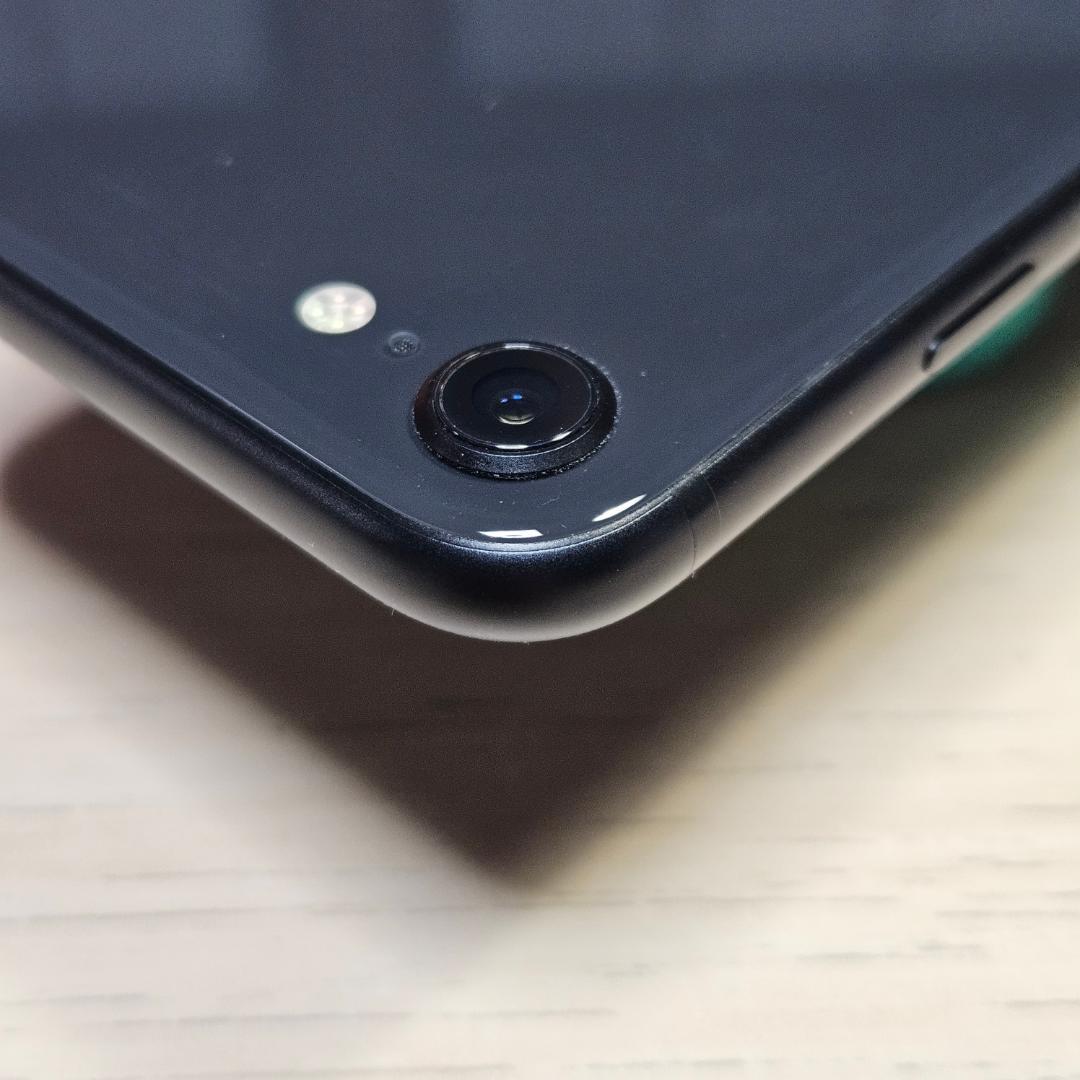 【美品】iPhone SE 第2世代 128GB ブラック