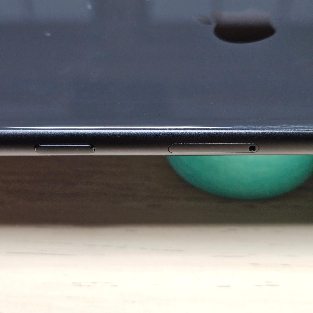 【美品】iPhone SE 第2世代 128GB ブラック