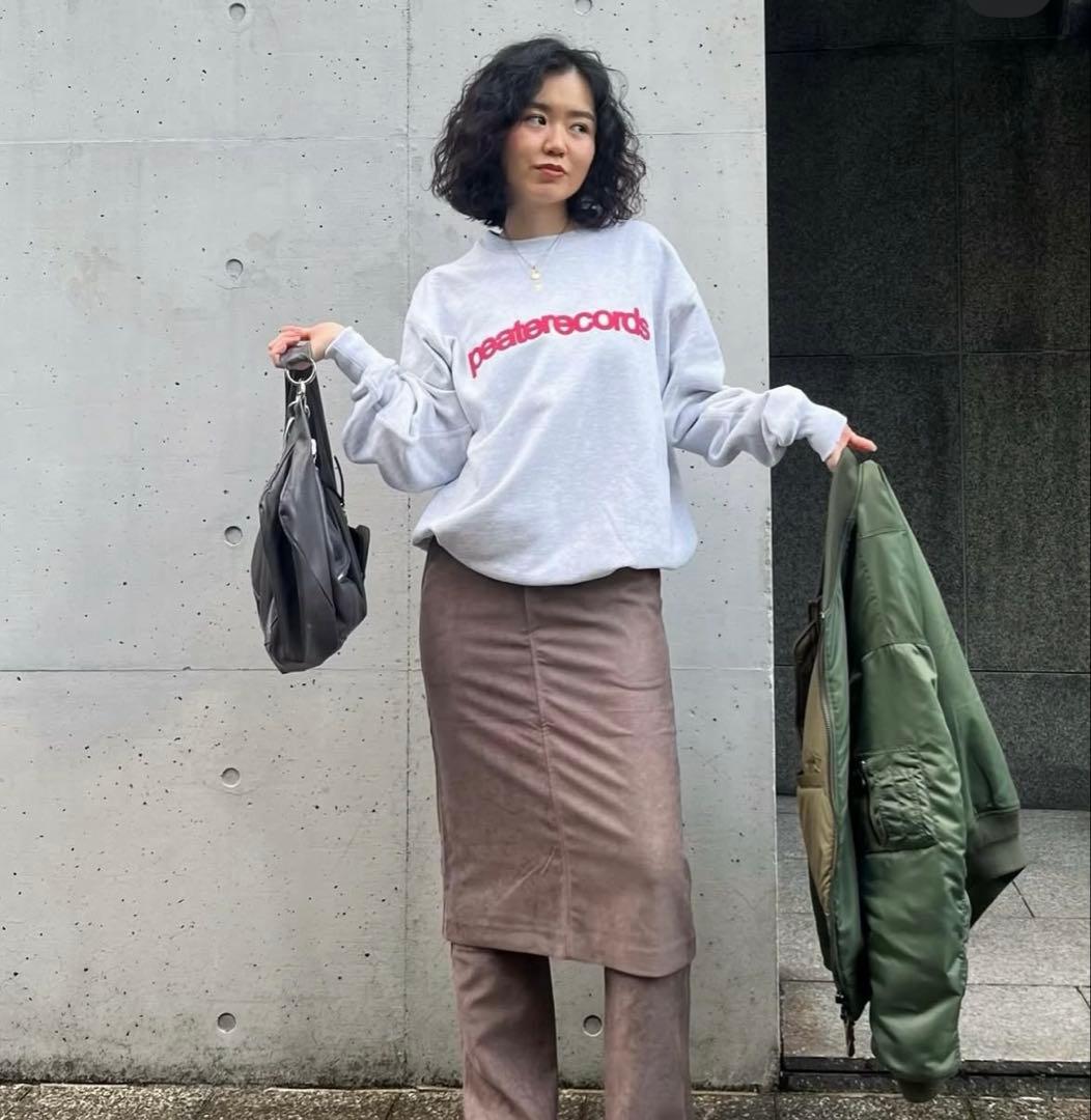 peateロゴスウェット グレー