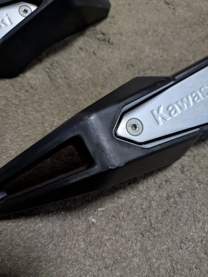 Z900RS純正エンジンスライダー