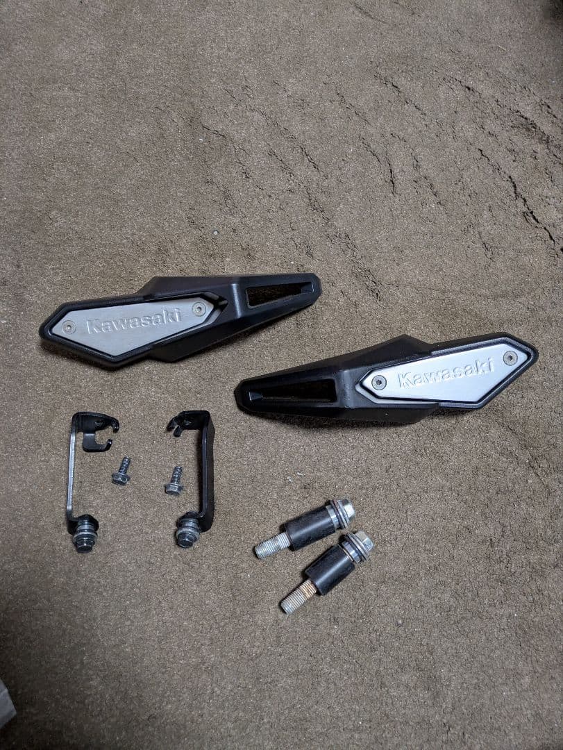 Z900RS純正エンジンスライダー