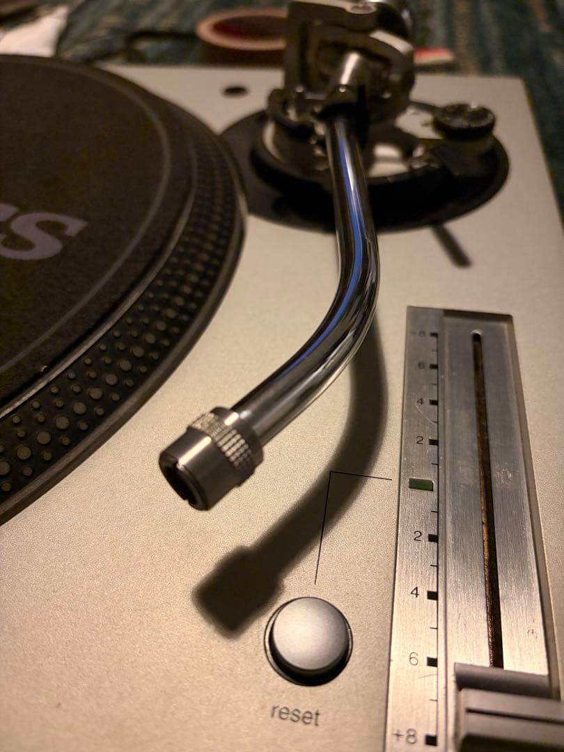 Technics SL-1200MK5ターンテーブル