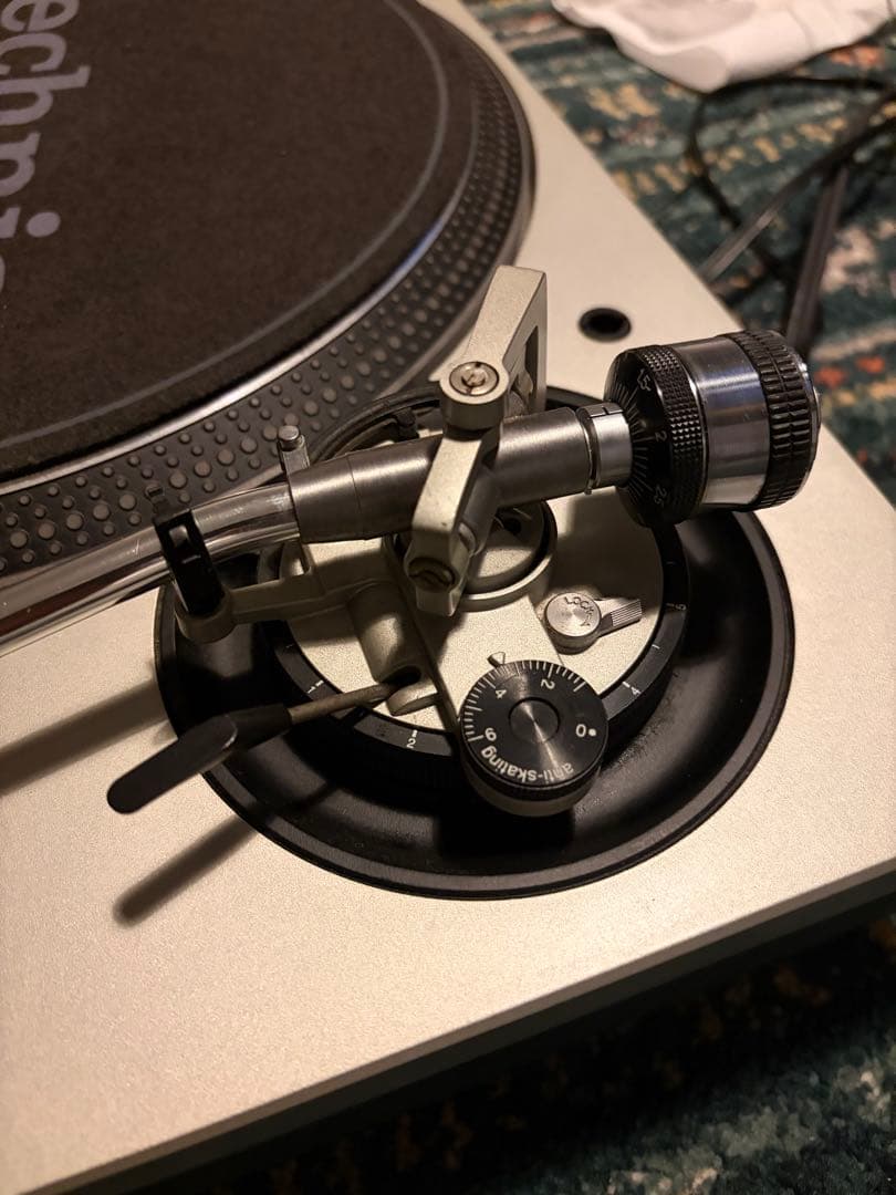 Technics SL-1200MK5ターンテーブル
