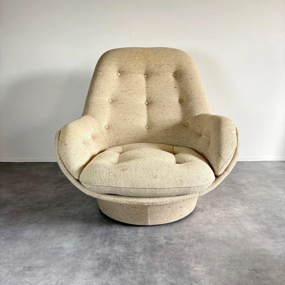 Airborne（エアボーン）社製　ミシェル・カズスタン　デザイン　アームチェア