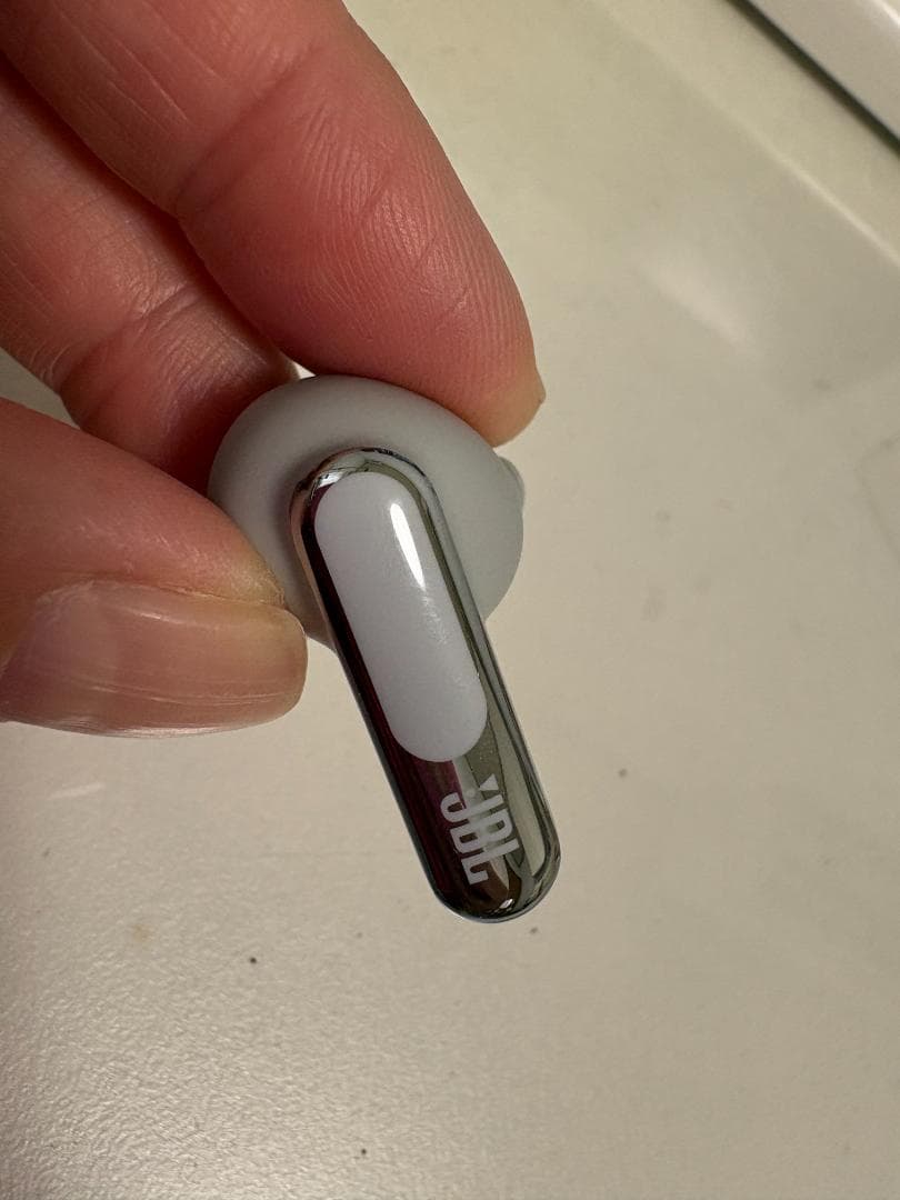 【使用回数少】JBL LIVE BEAM 3ワイヤレスイヤホン ノイキャン搭載