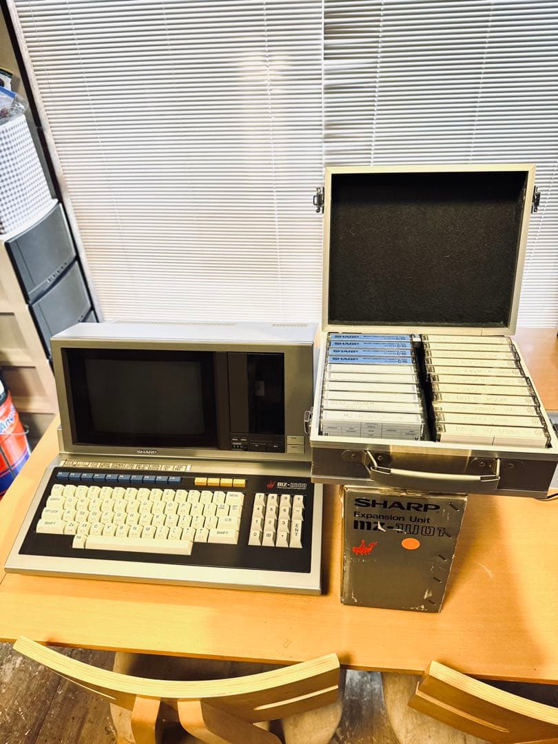 SHARP MZ-2000 パーソナルコンピュータ ジャンク