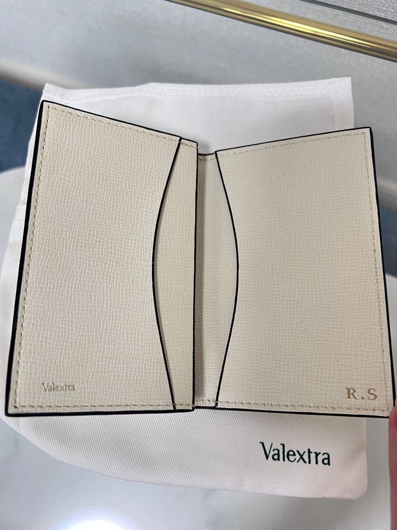 新品　Valextra 名刺入れ ホワイト