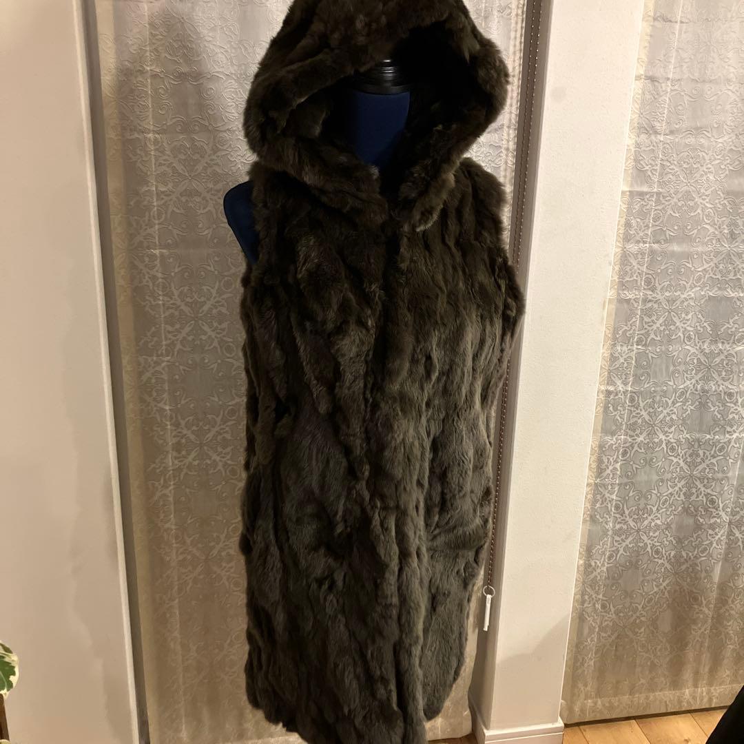 S*様 美品 レッキスラビット ロングベスト フード付 ダークブラウン 艶感 ポ