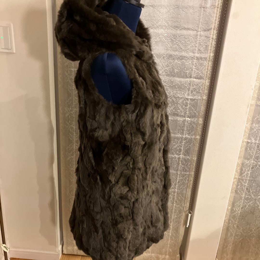 S*様 美品 レッキスラビット ロングベスト フード付 ダークブラウン 艶感 ポ