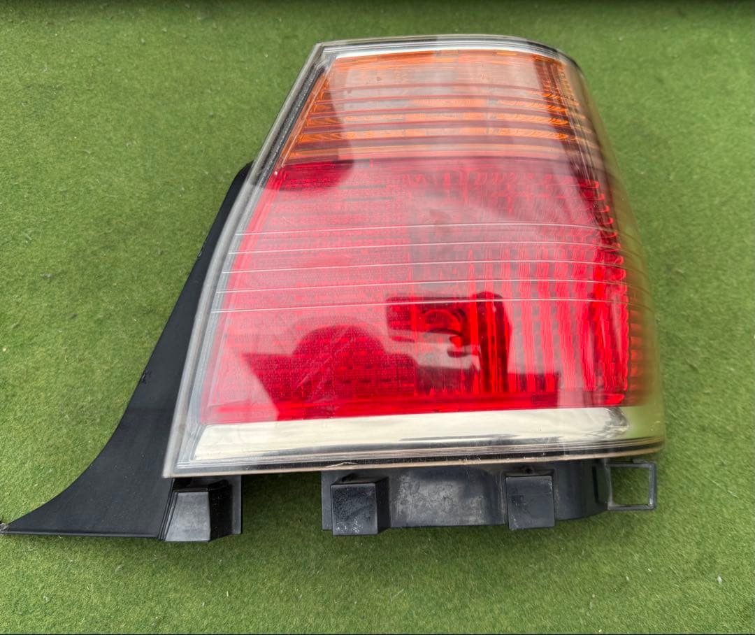トヨタ　17クラウン テールライト　純正　テールランプ　JZS171
