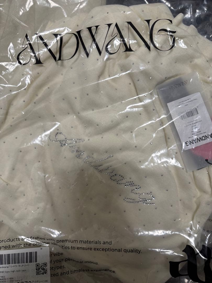 andwang AND bijou high neck tops アイボリー