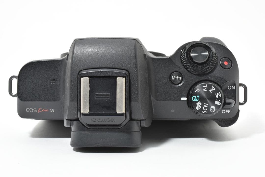Canon EOS Kiss M ミラーレスカメラ 本体