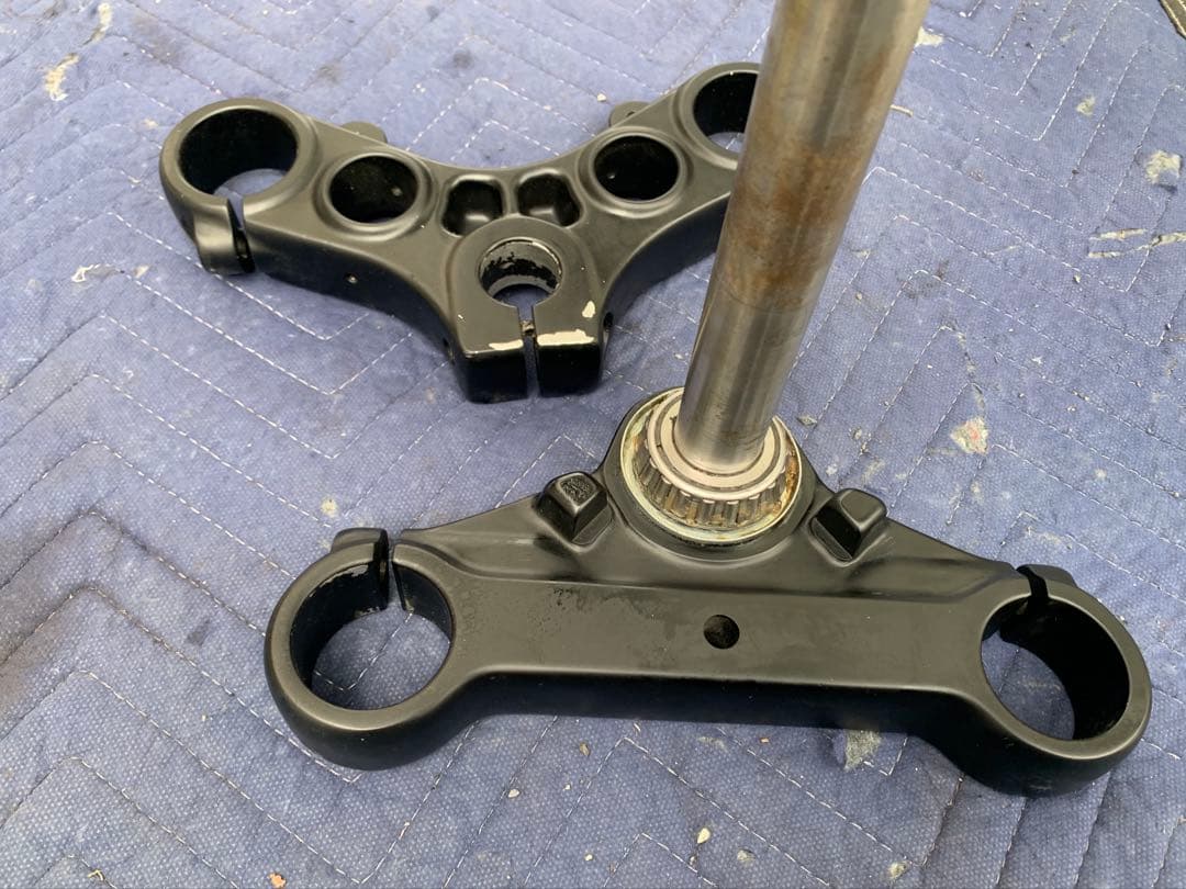 ハーレー純正トッブリッジ トリプルツリースポーツスター ダイナ FXR系39mm