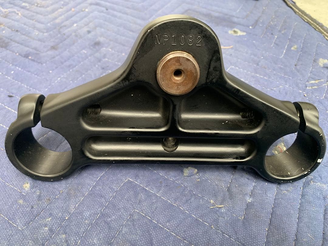 ハーレー純正トッブリッジ トリプルツリースポーツスター ダイナ FXR系39mm