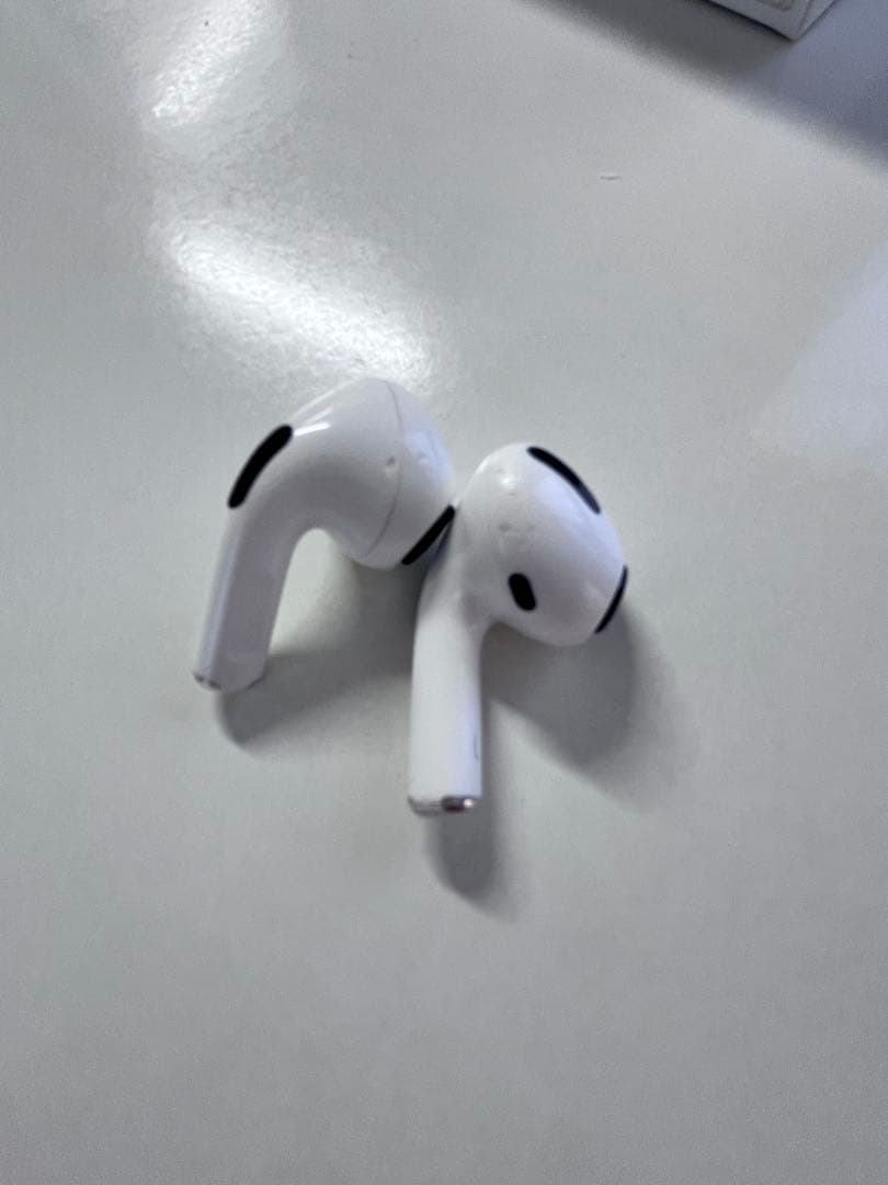 Apple AirPods 本体 ホワイト 第1世代 MWP22J/A