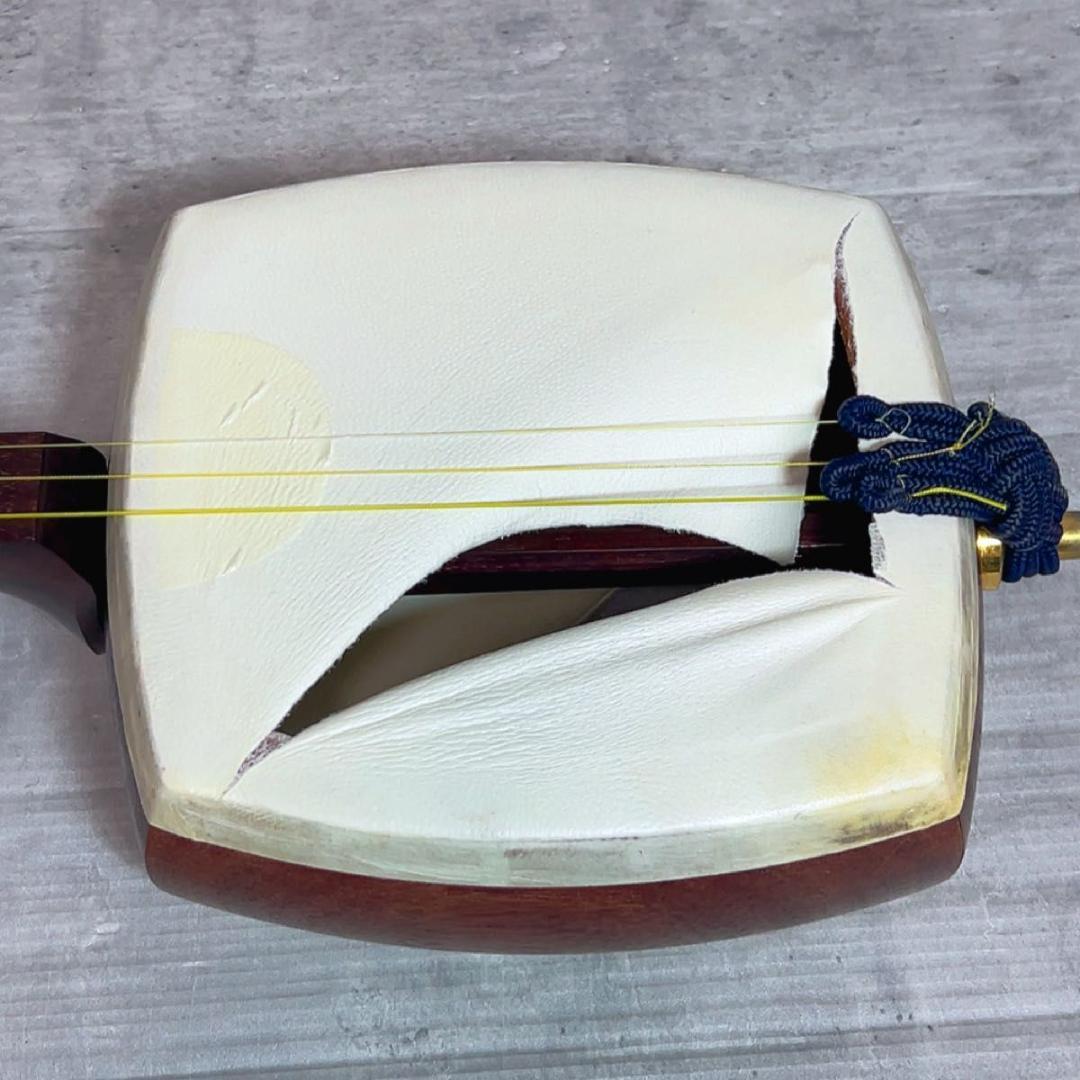 津軽三味線 紅木 東さわり　太棹　和楽器 弦楽器 ハードケース 三味線