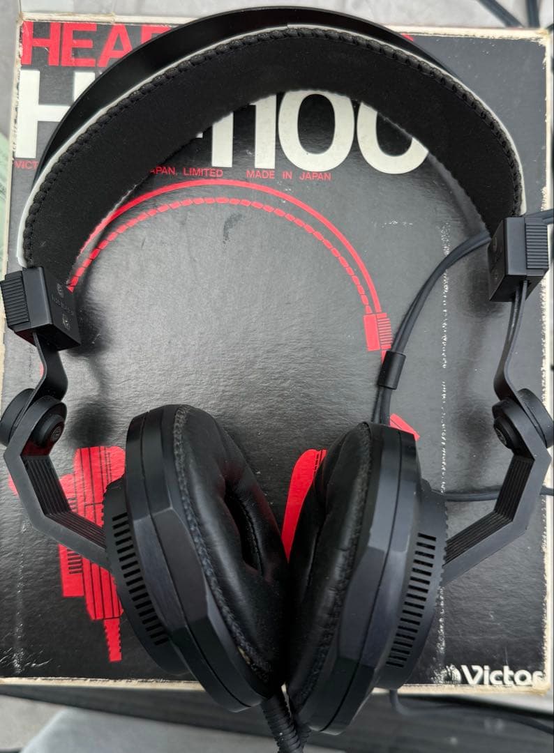 【希少品】victor ビクター　ステレオ ヘッドホン　HP-1100
