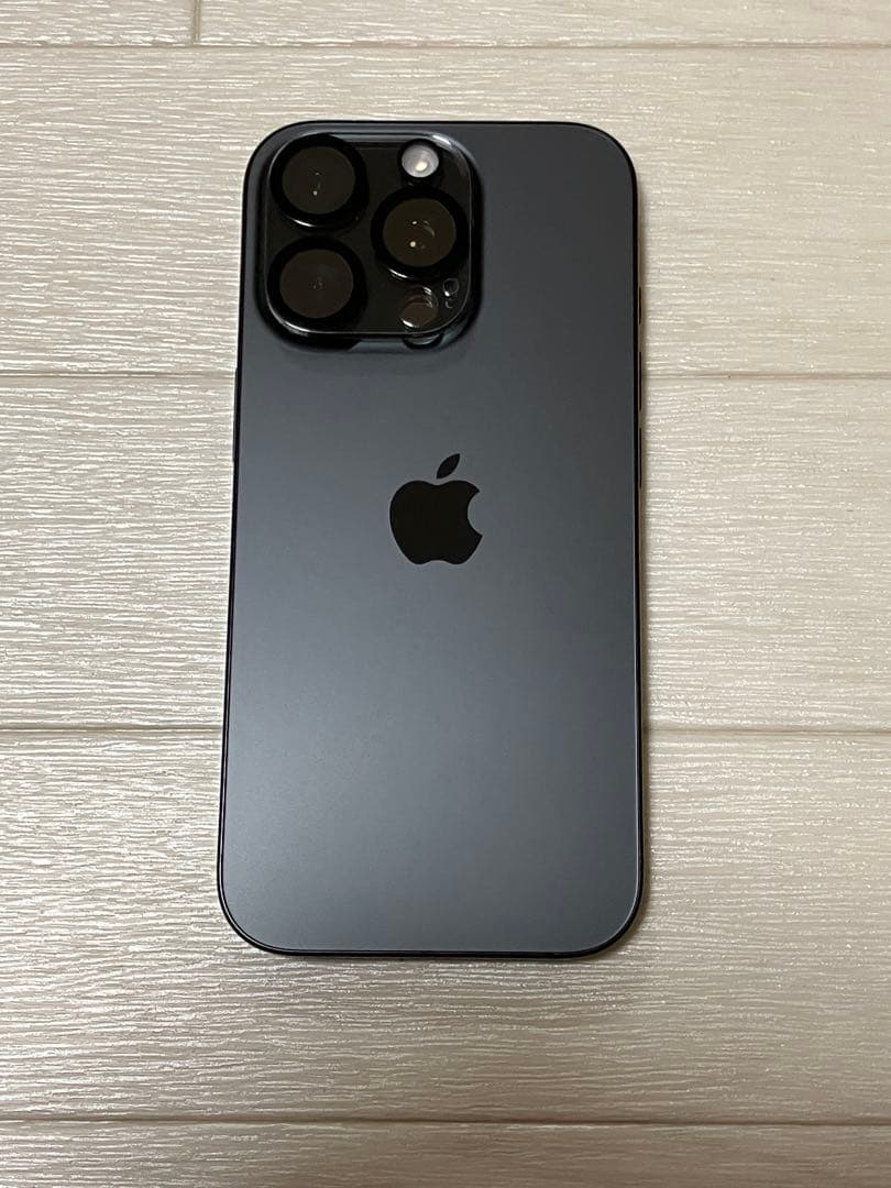 値下げしました。iPhone16Pro ブラックチタニウム本体 バッテリー98%
