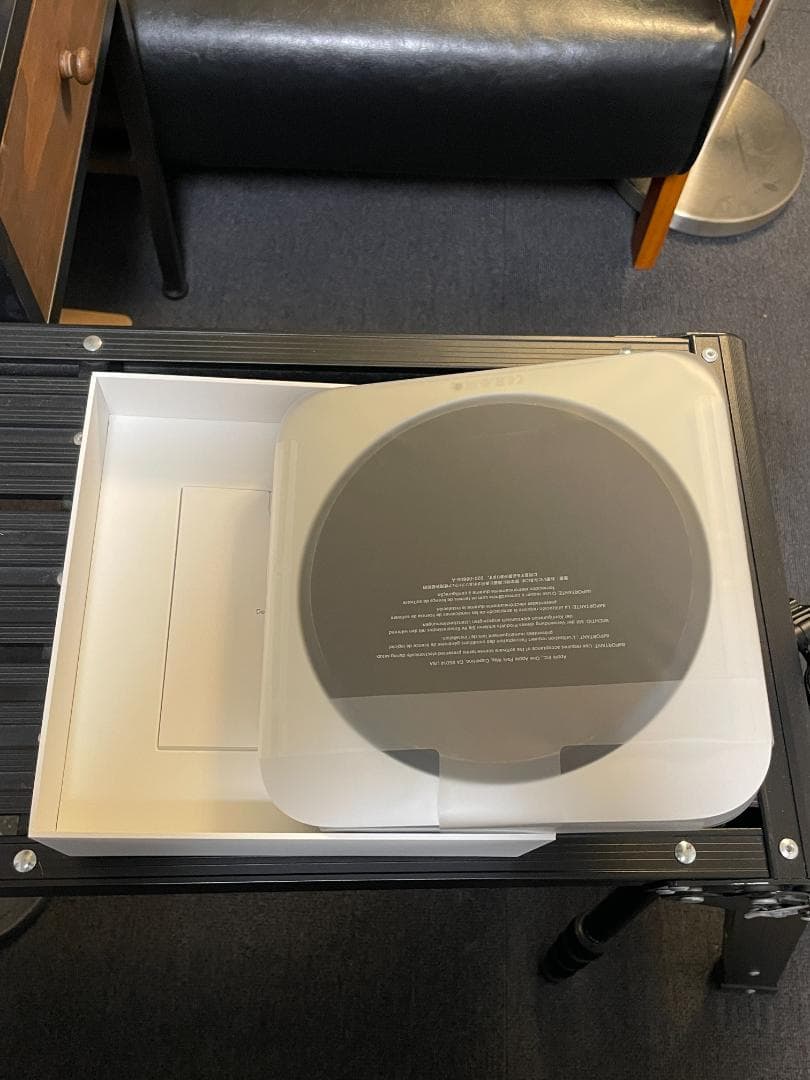 【ほぼ新品】Mac Mini M2, 512GB + 新品シリコンカバー