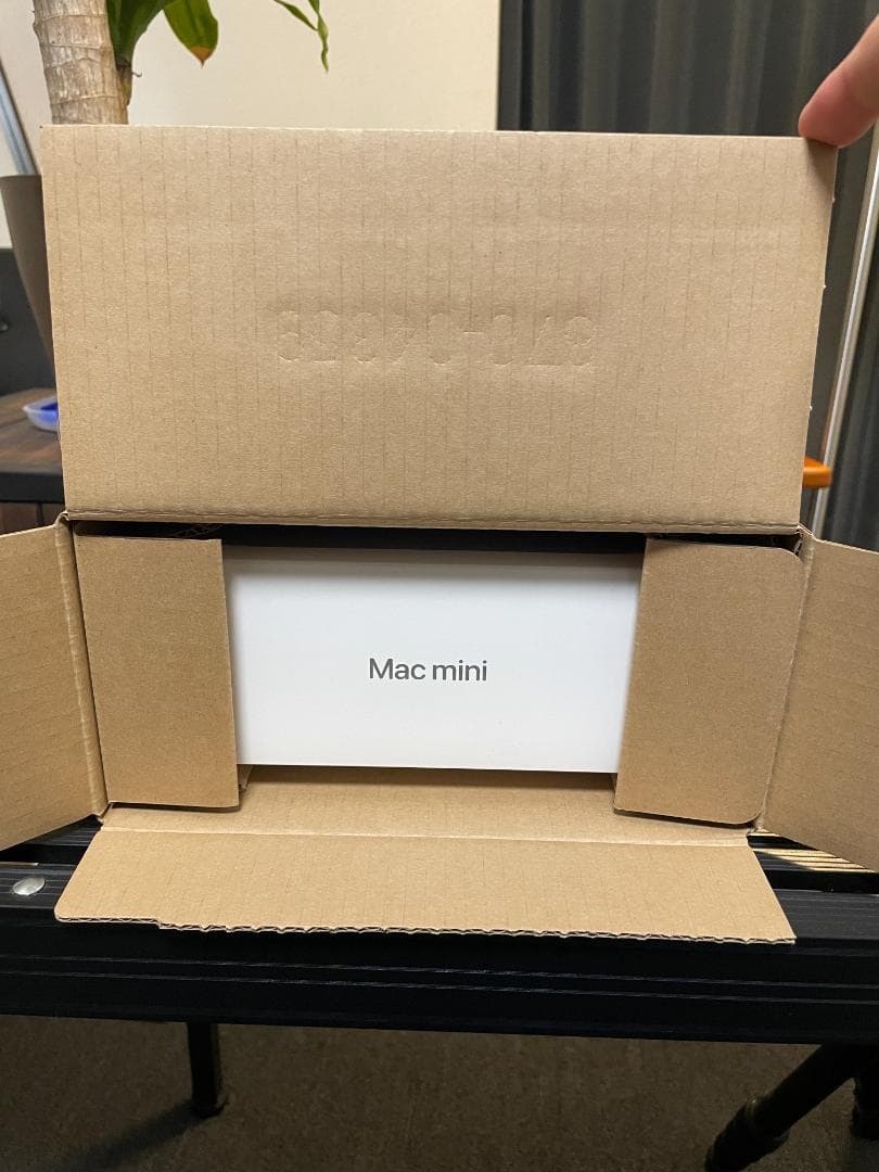 【ほぼ新品】Mac Mini M2, 512GB + 新品シリコンカバー