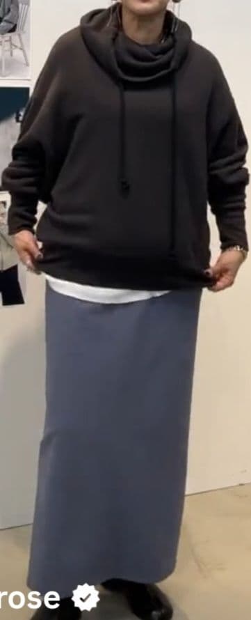 momosumomo カフネトップス、マンテルネックレス