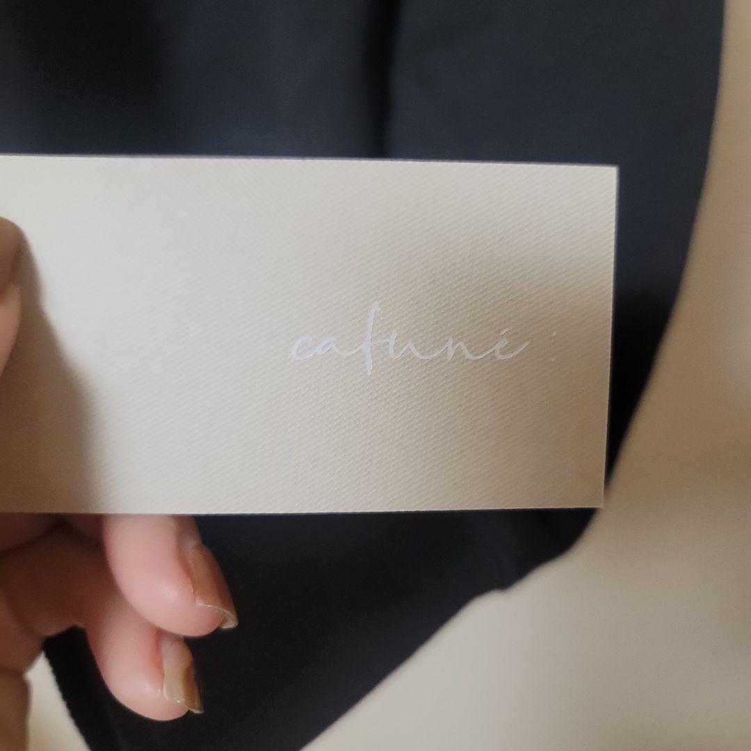 momosumomo カフネトップス、マンテルネックレス