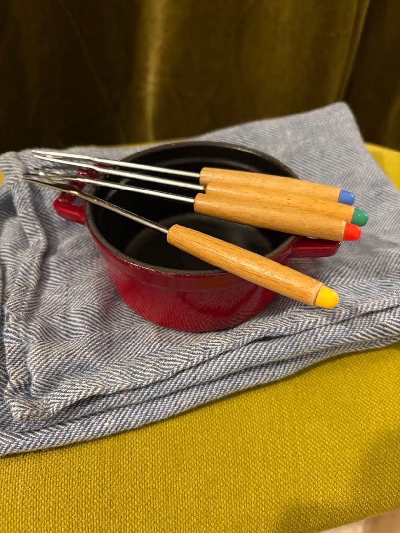 staub フォンデュセット 10 cm チェリー♩