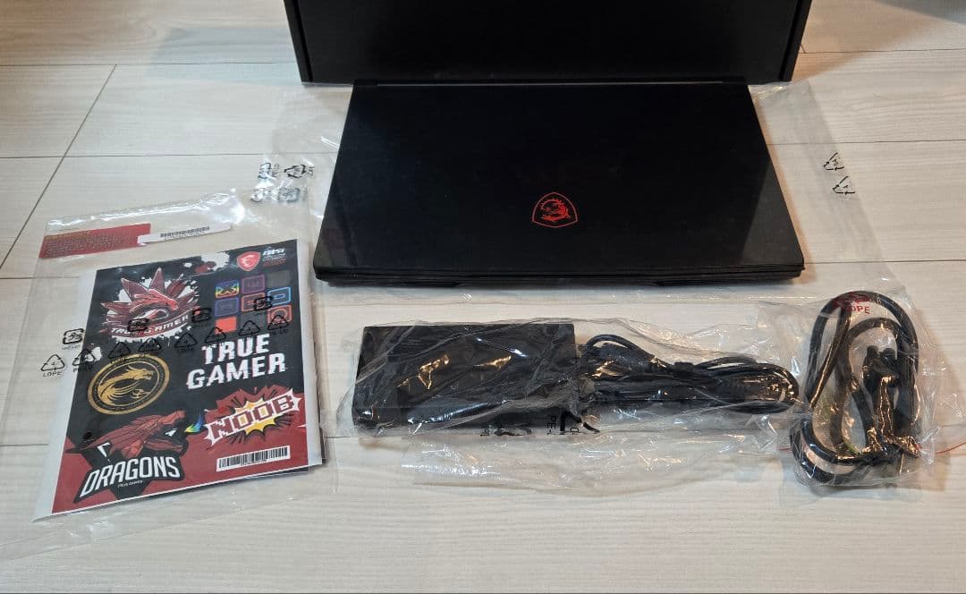 【美品】MSI GF65 Thin 10UE-258JP ゲーミングノートPC