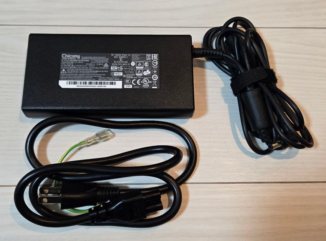 【美品】MSI GF65 Thin 10UE-258JP ゲーミングノートPC