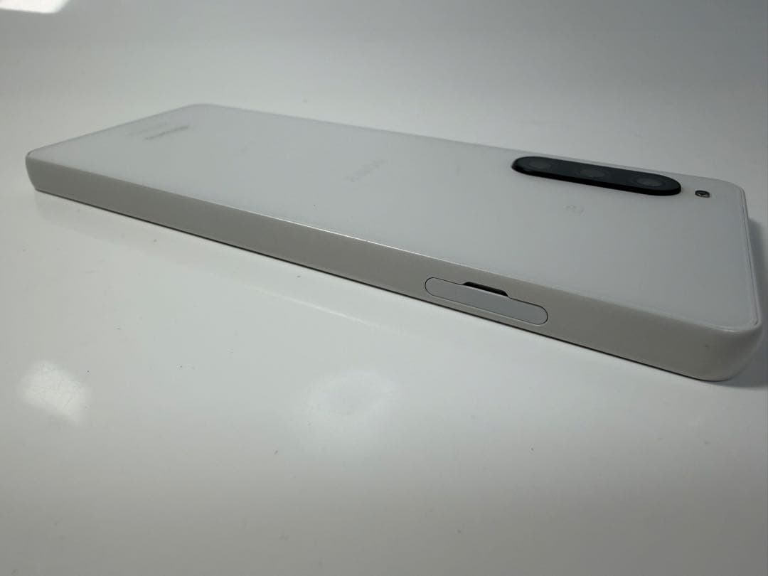 SONY Xperia 10 V docomo simフリー ホワイト