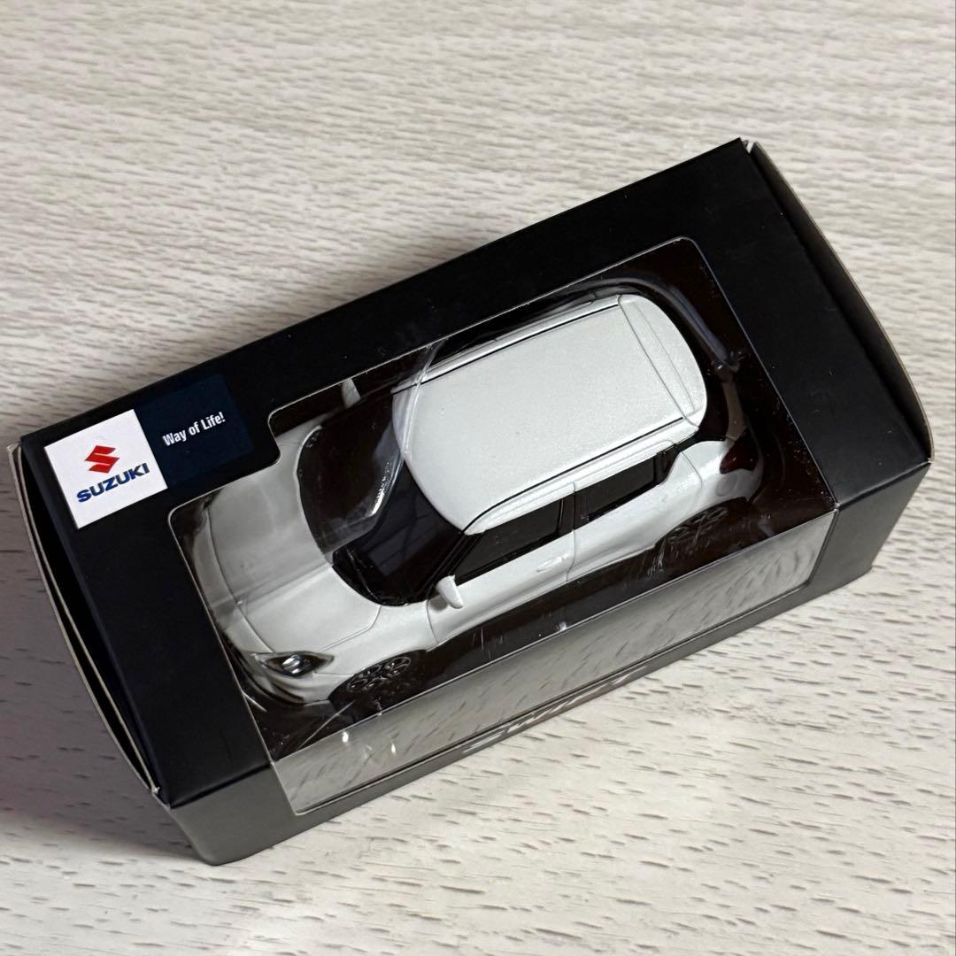 【非売品】 1/43 スズキ スイフトスポーツ ミニカー ホワイト　ZC33S