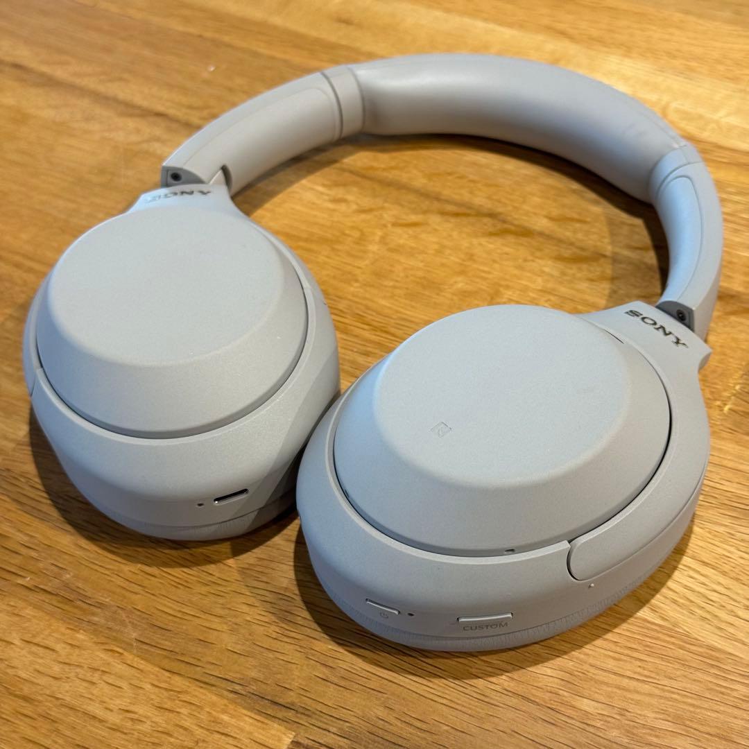 SONY WH-1000XM4ワイヤレスノイズキャンセリングヘッドホン シルバー