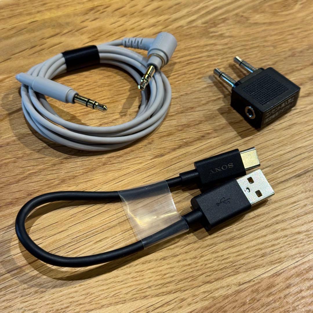 SONY WH-1000XM4ワイヤレスノイズキャンセリングヘッドホン シルバー