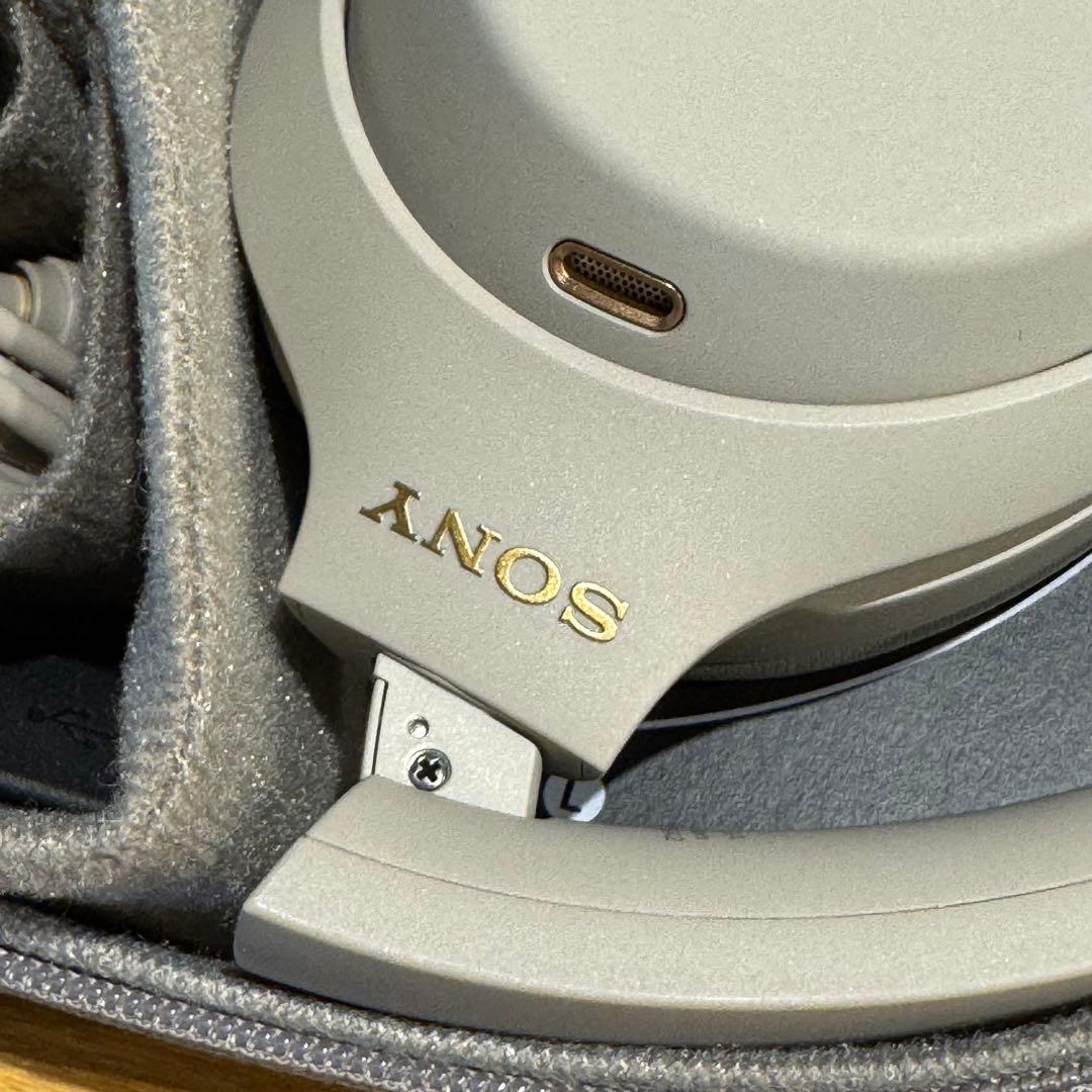 SONY WH-1000XM4ワイヤレスノイズキャンセリングヘッドホン シルバー